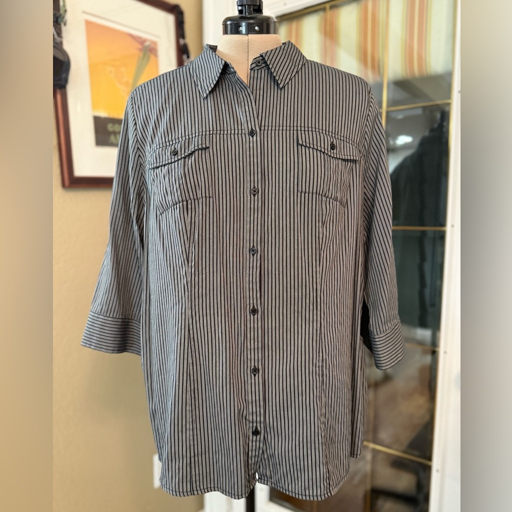 Croft & Barrow Black and White Striped Button Down Shirt